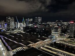 Luxury 2B2B Well Furnished Spectacular View