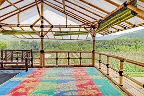 OYO Homes 90849 Cibeunying Homestay Cibodas Maribaya