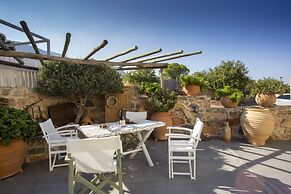 Luxury Villa Golden Crest with pool