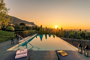 Luxury Villa Golden Crest with pool