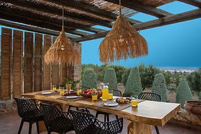 Luxury Villa Golden Crest with pool