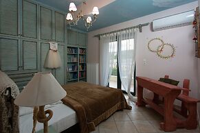 Luxury Villa Golden Crest with pool