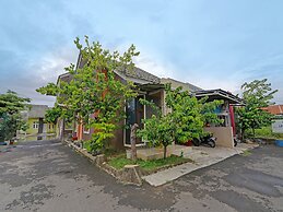 OYO 91955 Pondokan Cempaka