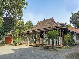 OYO Homes 90948 Desa Wisata Kampung Majapahit