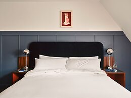 The Hoxton, Lloyd Amsterdam