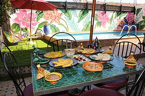 MAJOREL PEARL  Restaurant Piscine SPA