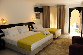 MAJOREL PEARL  Restaurant Piscine SPA