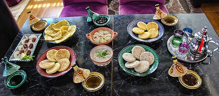 MAJOREL PEARL  Restaurant Piscine SPA