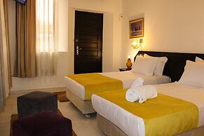 MAJOREL PEARL  Restaurant Piscine SPA