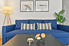 Cool 2BR Wrigleyville close to Fun City