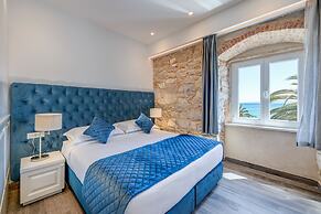 Palms Promenade Luxury Rooms