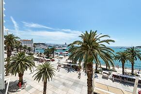 Palms Promenade Luxury Rooms