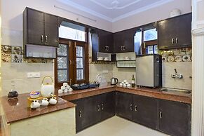 Chail Cabana by Dumnu Homes