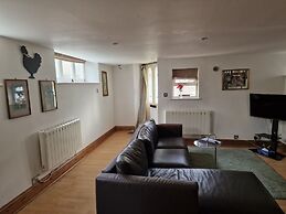 Fully Detached Cottage House Loddington Kettering