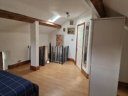 Fully Detached Cottage House Loddington Kettering