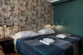 Louren - The Bridge Inn