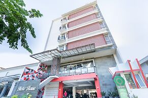 Super OYO Flagship 91863 Metro House