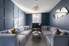 Elliot Oliver - Stunning 6 Bedroom Regency House With Parking