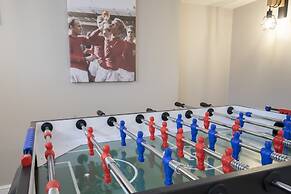 Elliot Oliver - Stunning 6 Bedroom Regency House With Parking