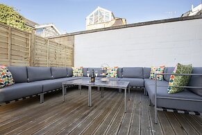 Elliot Oliver - Stunning 6 Bedroom Regency House With Parking