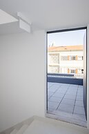 Liiiving-Modern & Glam Rooftop Apartment