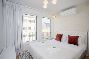 Liiiving-Modern & Glam Rooftop Apartment
