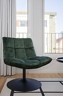 Liiiving-Modern & Glam Rooftop Apartment