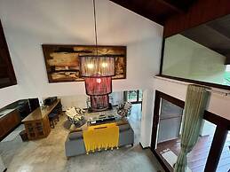 Great House in top Condo and Divine Nature