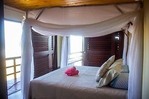 Impeccable 4-bedroom Beach House With a Great View