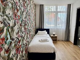 Rooftop City Residence
