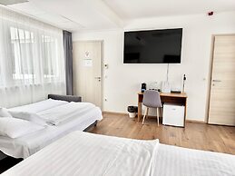 Rooftop City Residence