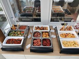 Rooftop City Residence