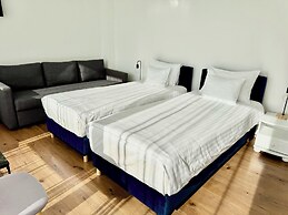 Rooftop City Residence