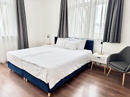 Rooftop City Residence