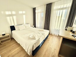 Rooftop City Residence