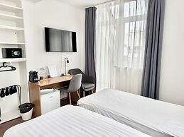 Rooftop City Residence