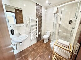 Rooftop City Residence