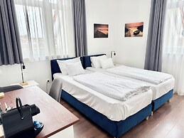 Rooftop City Residence