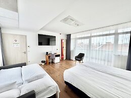 Rooftop City Residence