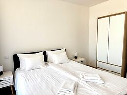 Rooftop City Residence