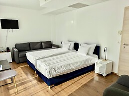 Rooftop City Residence