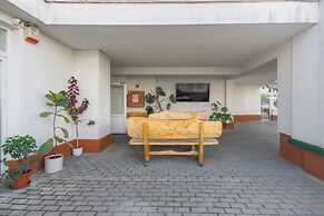 Rooftop City Residence