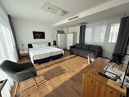 Rooftop City Residence