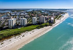 Updated Gulf Front Condo On The South End Of Fort Myers Beach! 1 Bedro