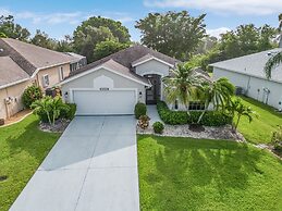 Sunshine Daydream Our Beautiful Monthly Pool Home! 3 Bedroom Home by R