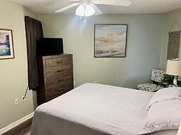 Royal Garden Resort 815 2 Bedroom Condo by RedAwning