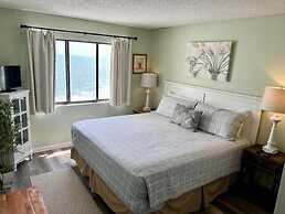 Royal Garden Resort 815 2 Bedroom Condo by RedAwning