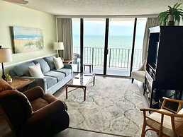 Royal Garden Resort 815 2 Bedroom Condo by RedAwning