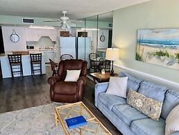 Royal Garden Resort 815 2 Bedroom Condo by RedAwning