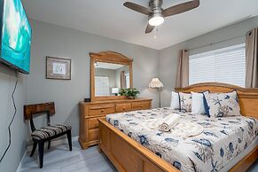 Barefoot Hideaway, With Spa And Pool 3 Bedroom Home by RedAwning